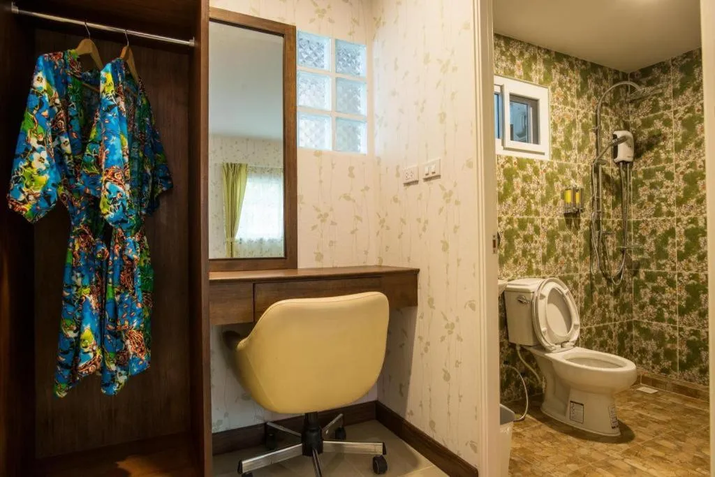 Sunday J Resort & Restaurant