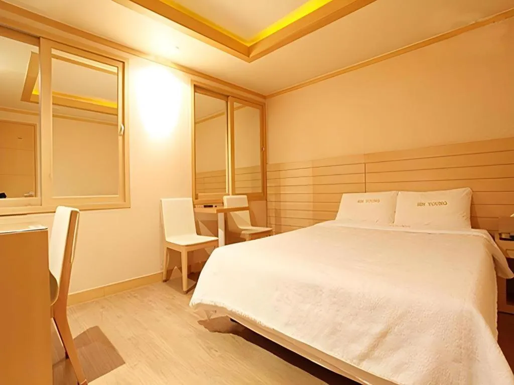 Bed in Sinyoung Motel