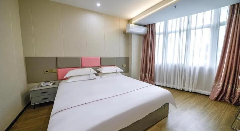 Bed in Yiwu Bairui Grand Hotel