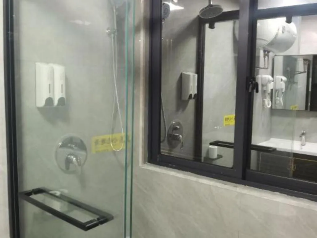 Yiwu Bairui Grand Hotel