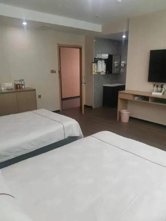 Bed in Yiwu Bairui Grand Hotel