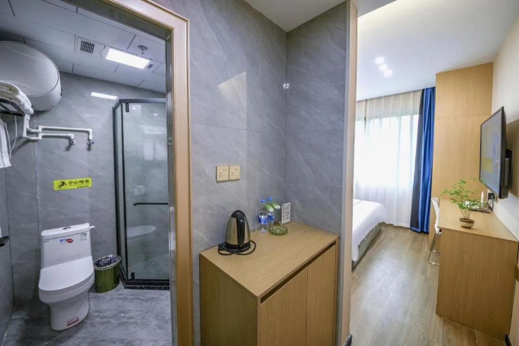 Yiwu Bairui Grand Hotel