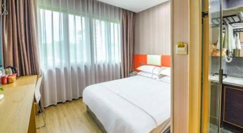 Bed in Yiwu Bairui Grand Hotel