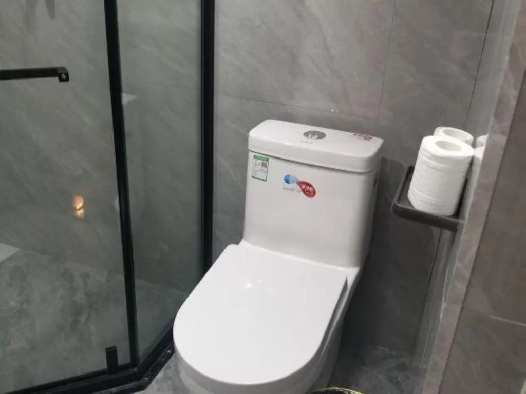 Yiwu Bairui Grand Hotel