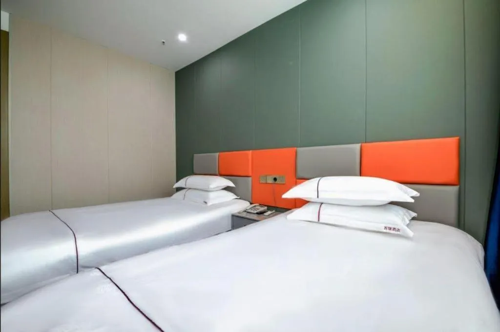 Bed in Yiwu Bairui Grand Hotel