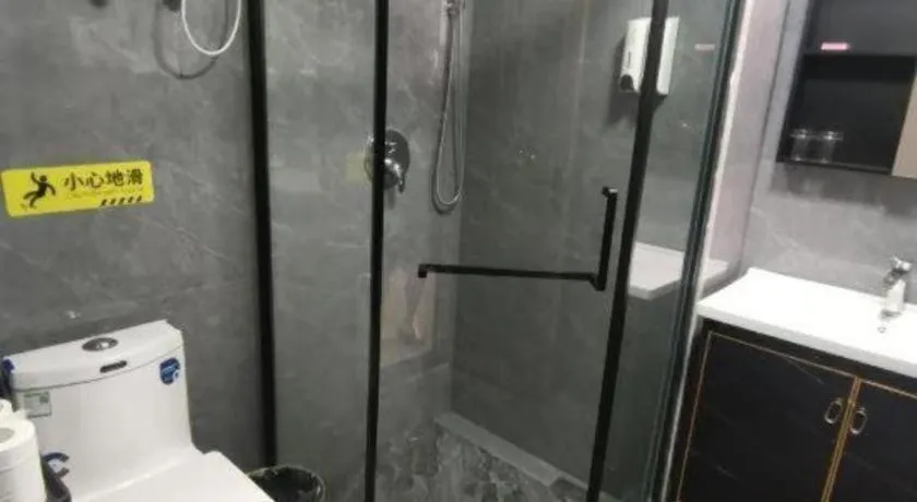 Yiwu Bairui Grand Hotel