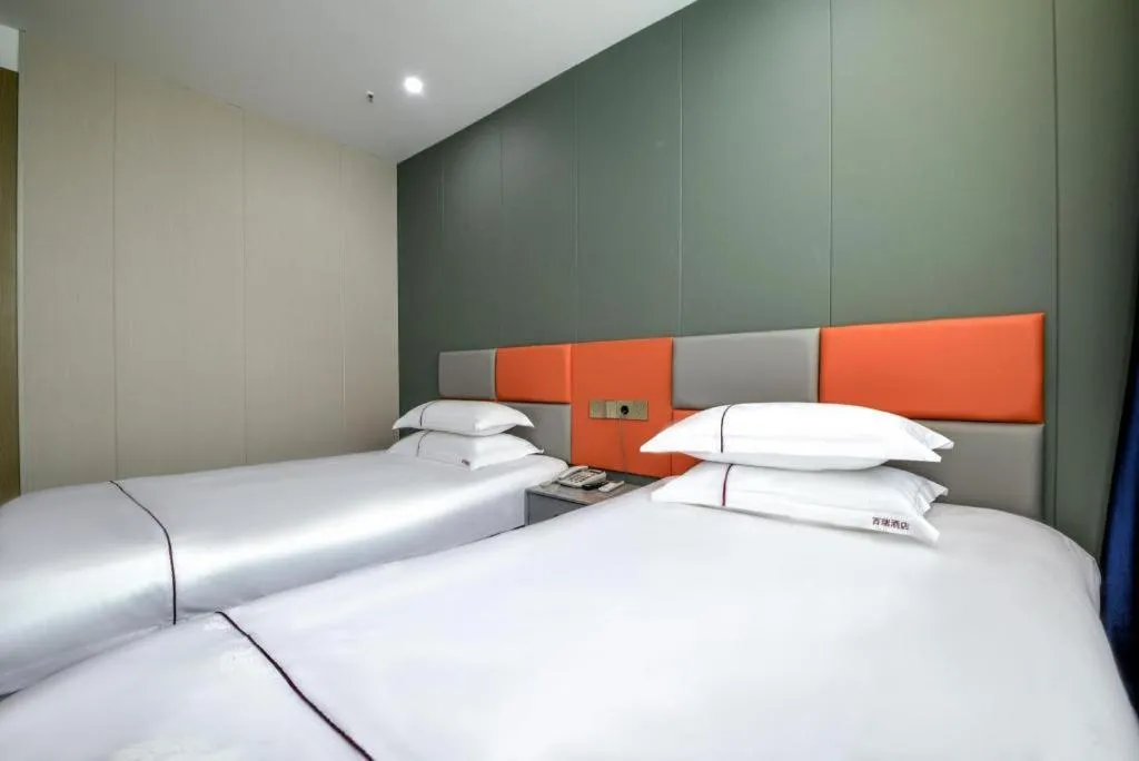 Bed in Yiwu Bairui Grand Hotel