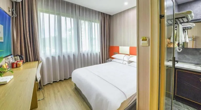 Bed in Yiwu Bairui Grand Hotel