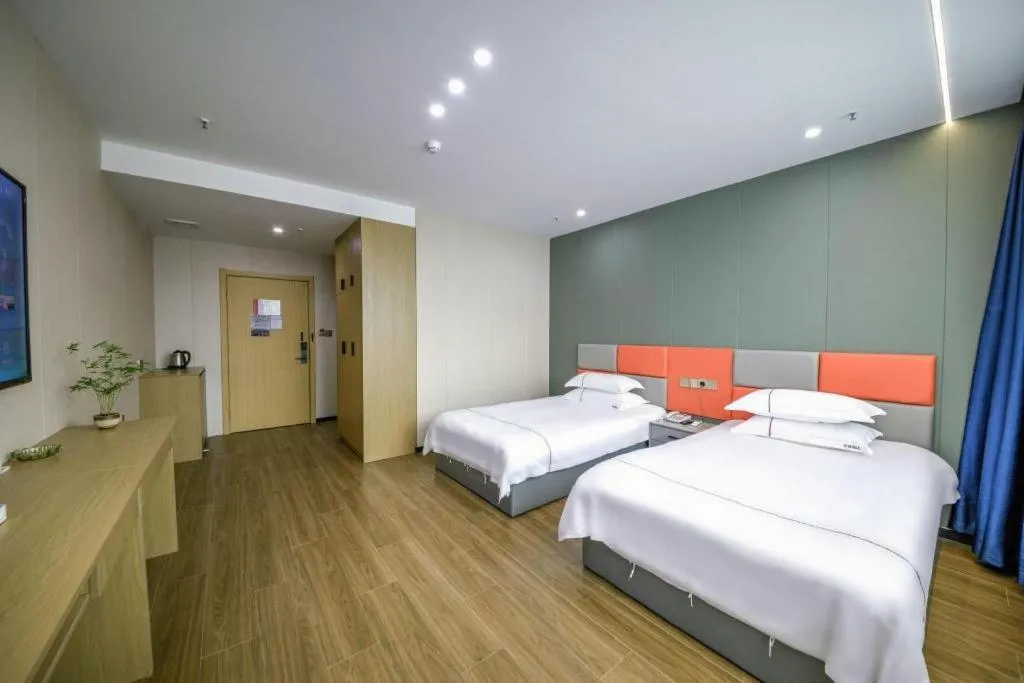 Bed in Yiwu Bairui Grand Hotel