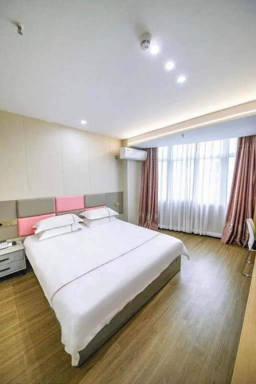 Bed in Yiwu Bairui Grand Hotel