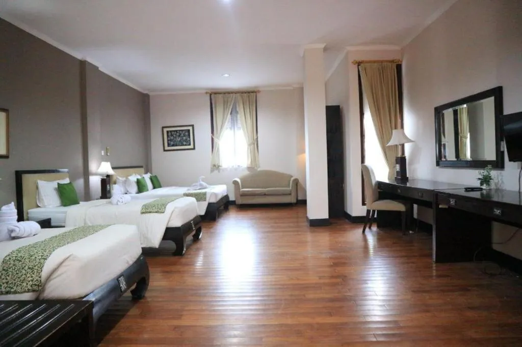 Bed in Campago Resort Hotel