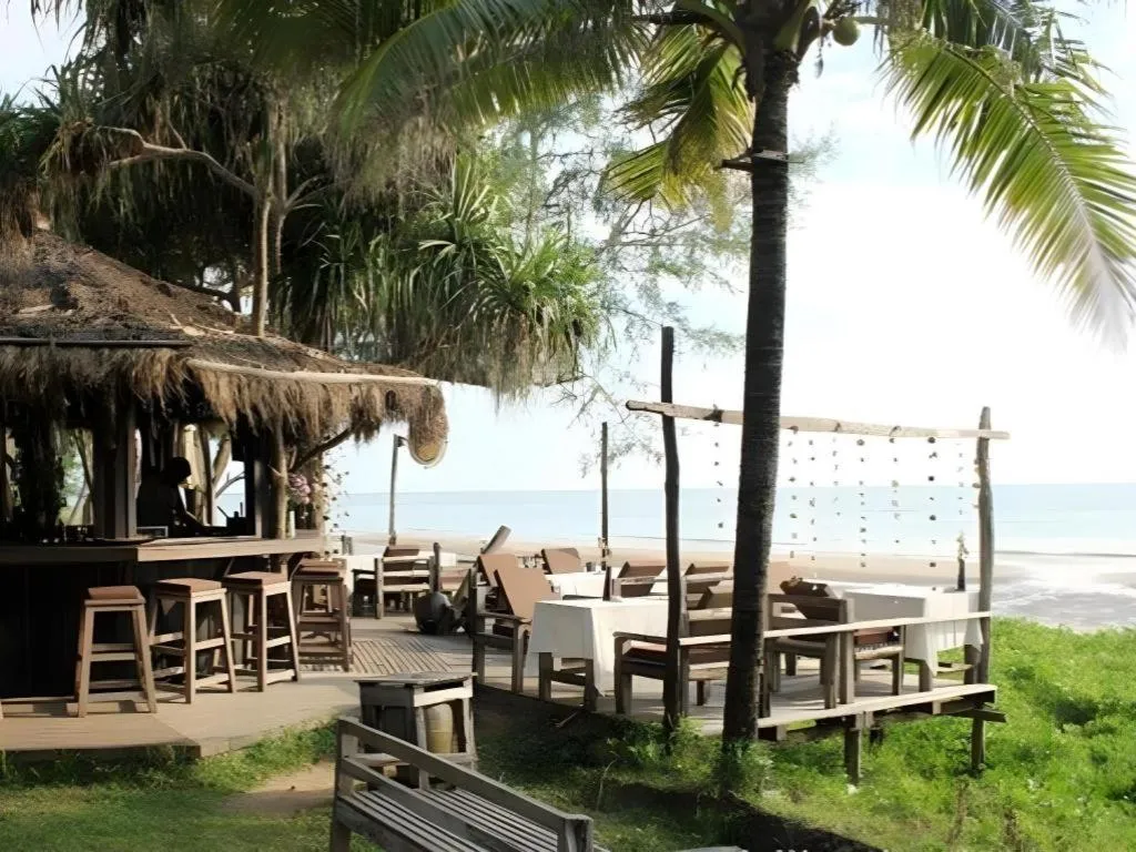 Chivaree Hotel and Resort