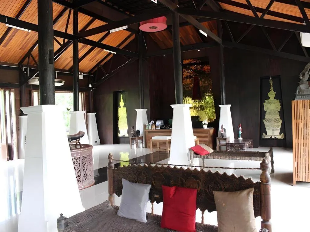 Chivaree Hotel and Resort