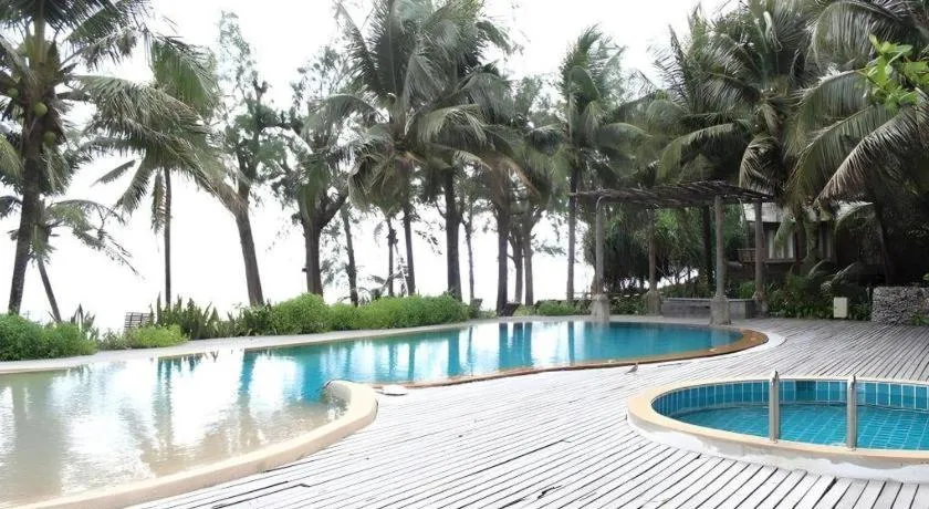 Chivaree Hotel and Resort