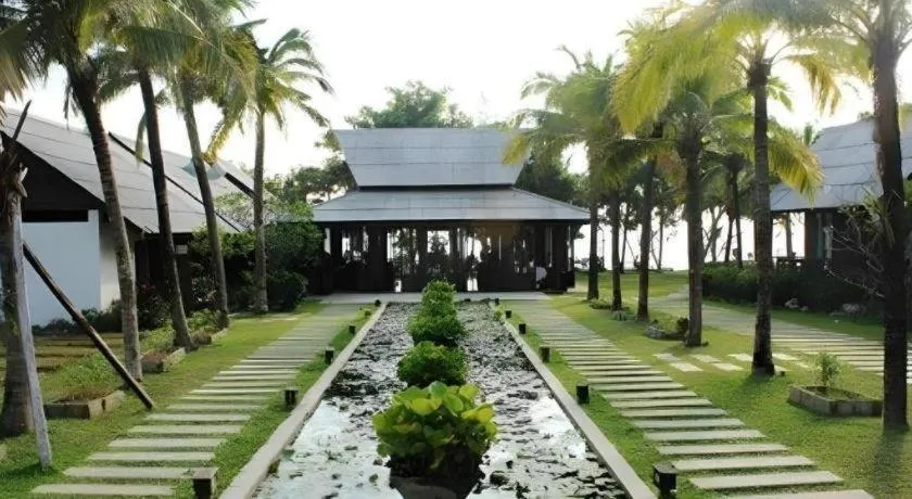 Chivaree Hotel and Resort