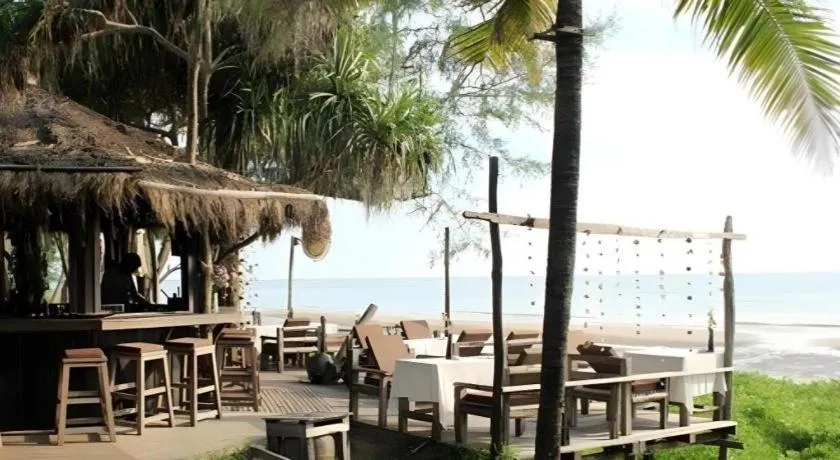 Chivaree Hotel and Resort