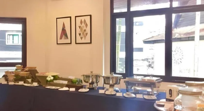 B2 Suthep Night Market Premier Resort