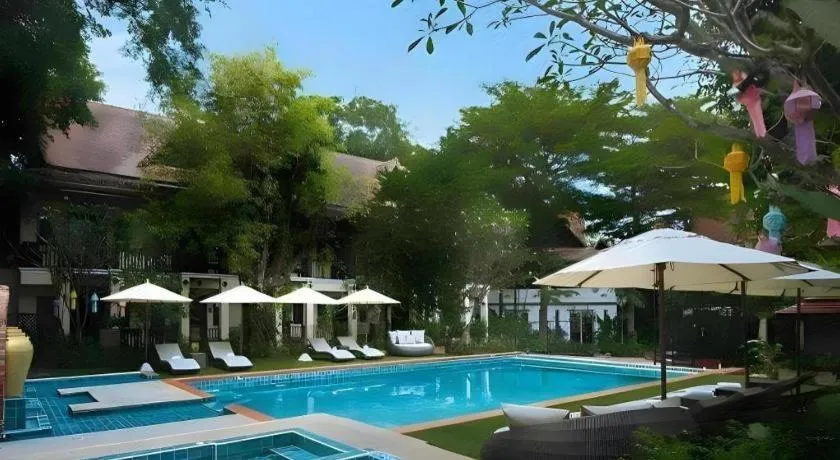 B2 Suthep Night Market Premier Resort