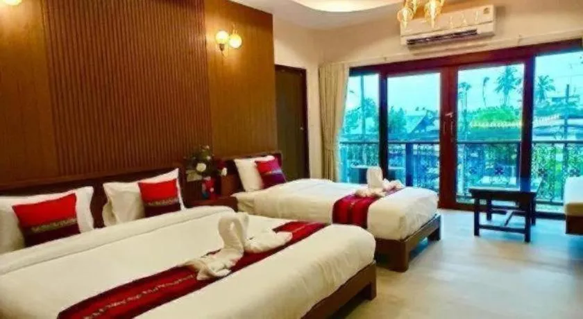 Bed in Baan Saranrom