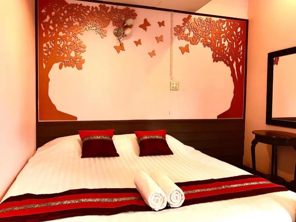 Bed in Baan Saranrom