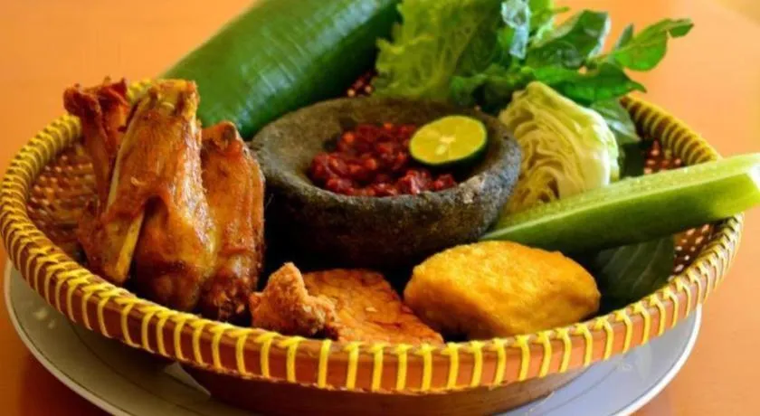 Augusta Hotel & Glamping Sukabumi