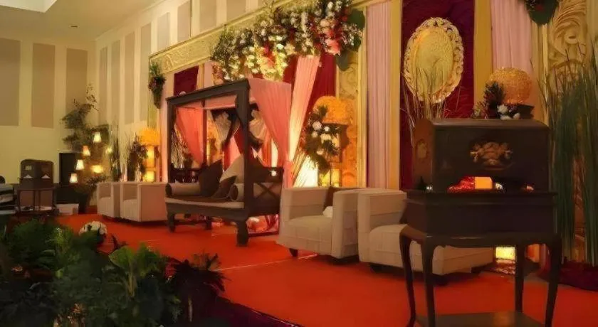 Augusta Hotel & Glamping Sukabumi