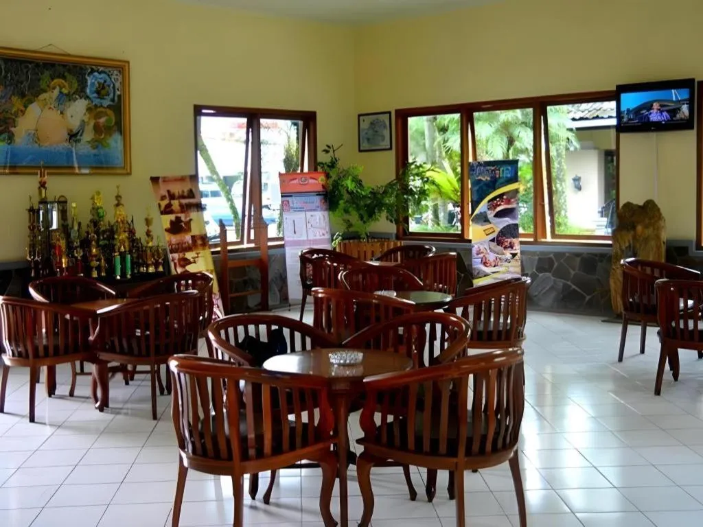 Augusta Hotel & Glamping Sukabumi