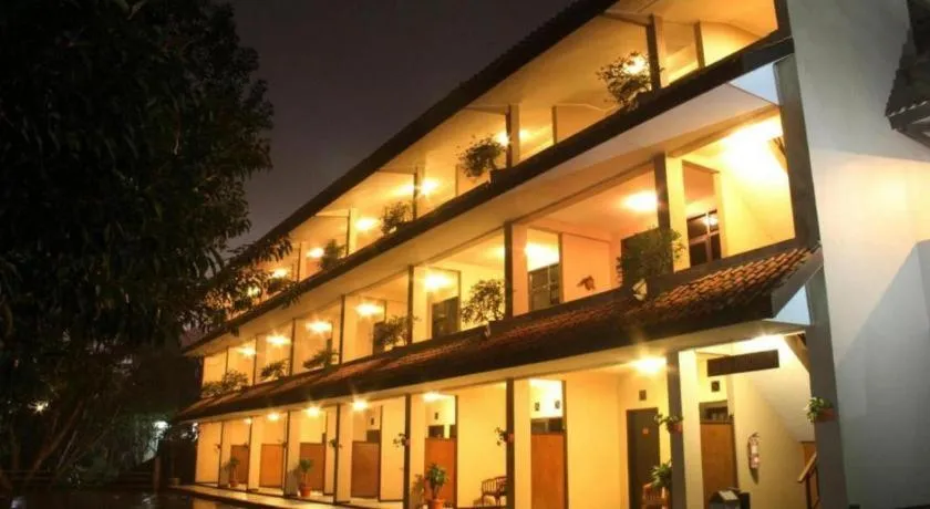 Augusta Hotel & Glamping Sukabumi