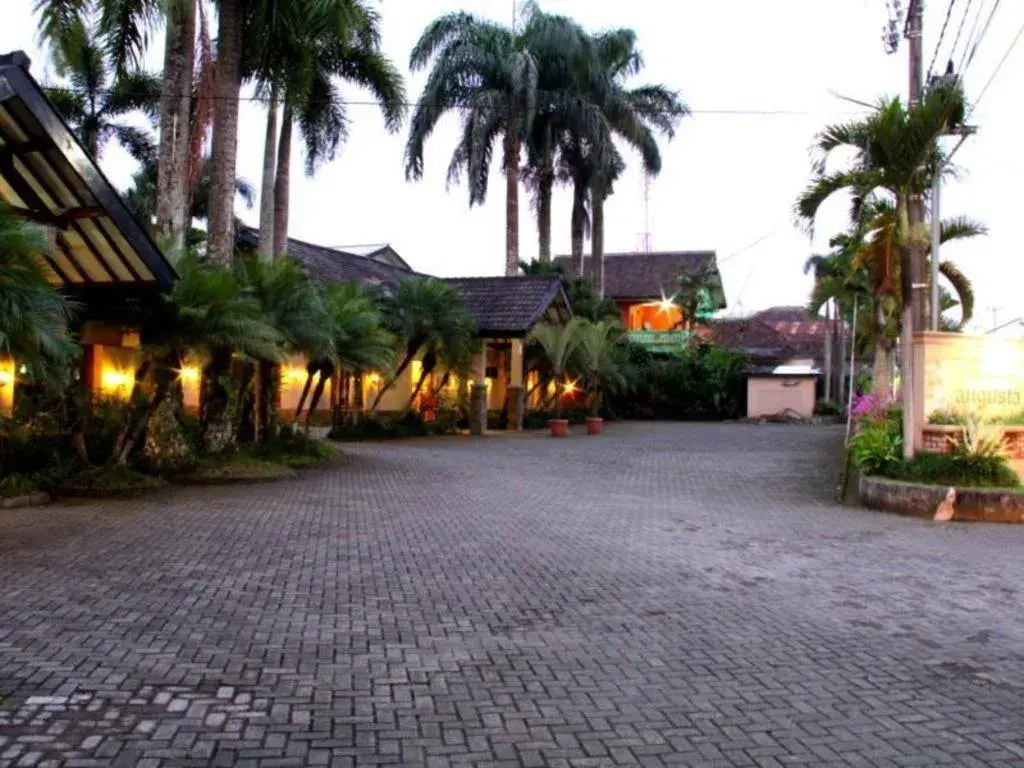 Augusta Hotel & Glamping Sukabumi Augusta Hotel & Glamping Sukabumi