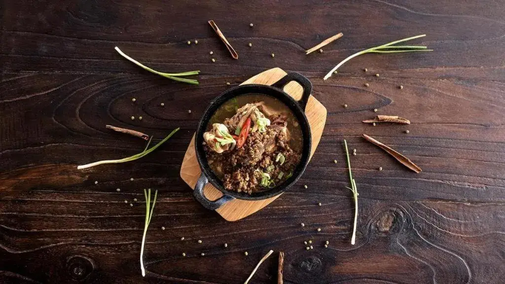 de BAGHRAF By Amithya de BAGHRAF By Amithya