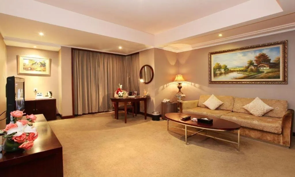 New Century Pujiang Hotel