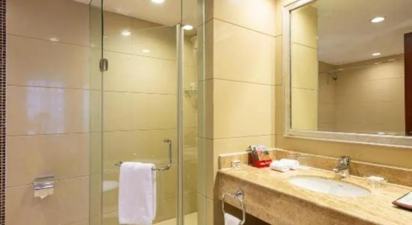 New Century Pujiang Hotel