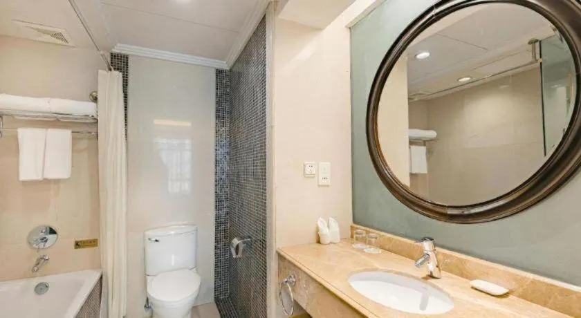 New Century Pujiang Hotel