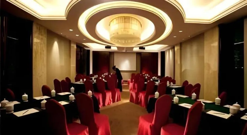 New Century Pujiang Hotel