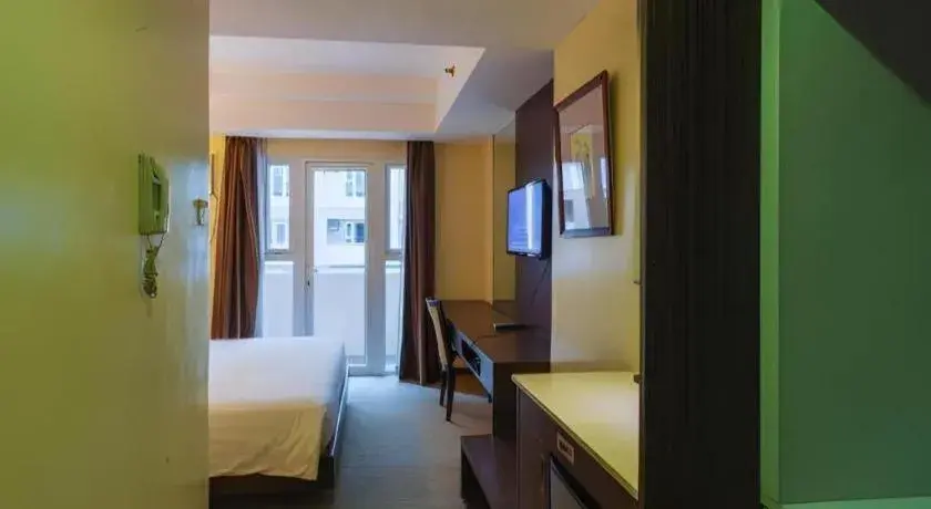 Bed in Stradella Hotel Bed in Stradella Hotel