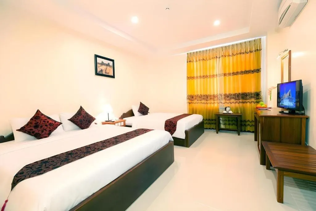 Bed in Kirirom Crystal Hotel