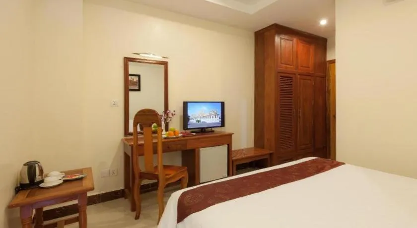 Bed in Kirirom Crystal Hotel