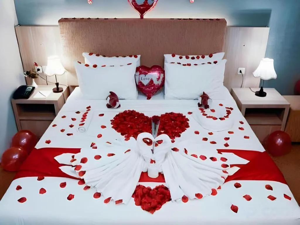 Bed in Asoka Luxury Hotel