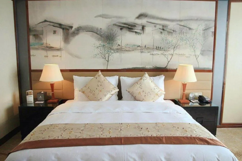 Bed in Yang Peng Jin Jiang Hotel