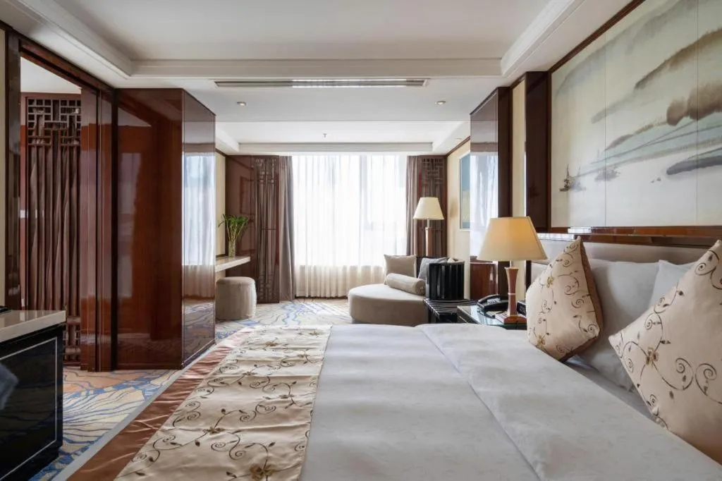 Bed in Yang Peng Jin Jiang Hotel