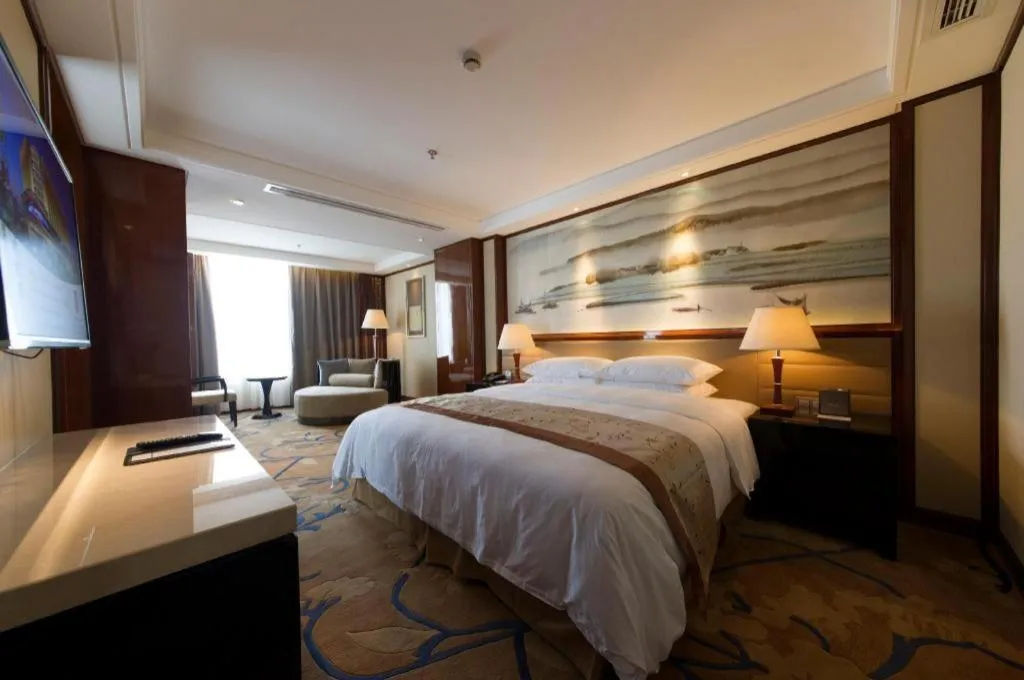 Bed in Yang Peng Jin Jiang Hotel