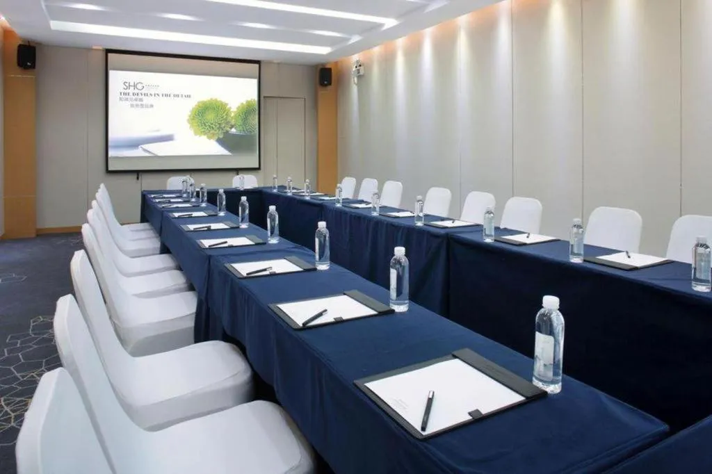 Dongguan Silver World Garden Hotel