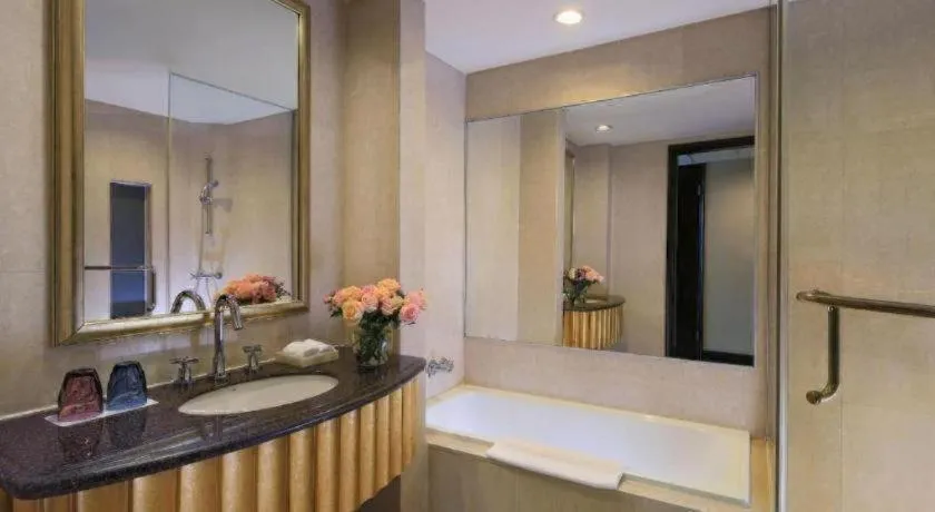 Dongguan Silver World Garden Hotel