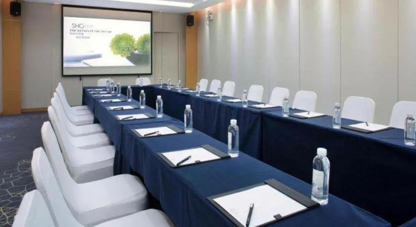 Dongguan Silver World Garden Hotel