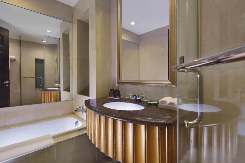 Dongguan Silver World Garden Hotel