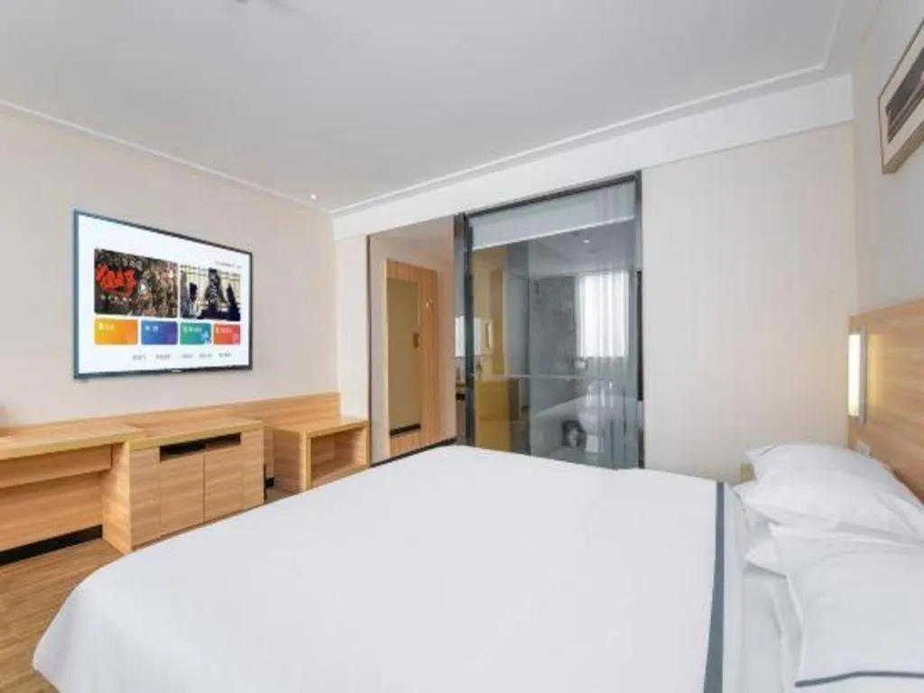 Bed in City Comfort Inn Yangjiang Baili Plaza Mojiang Road