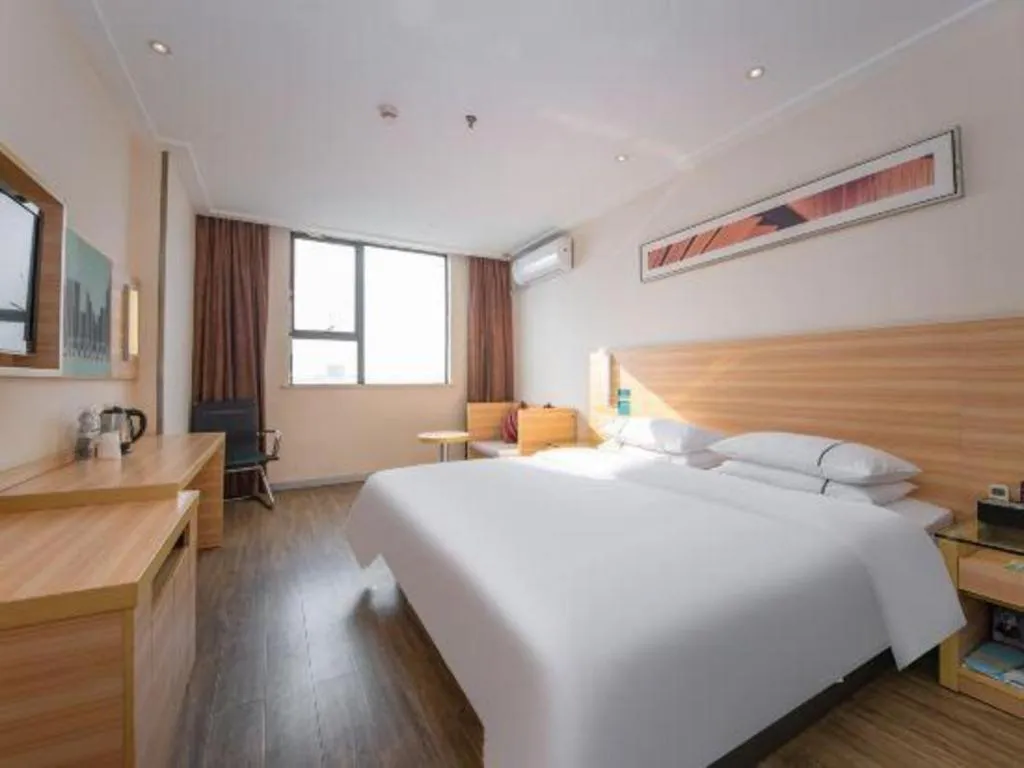 Bed in City Comfort Inn Yangjiang Baili Plaza Mojiang Road