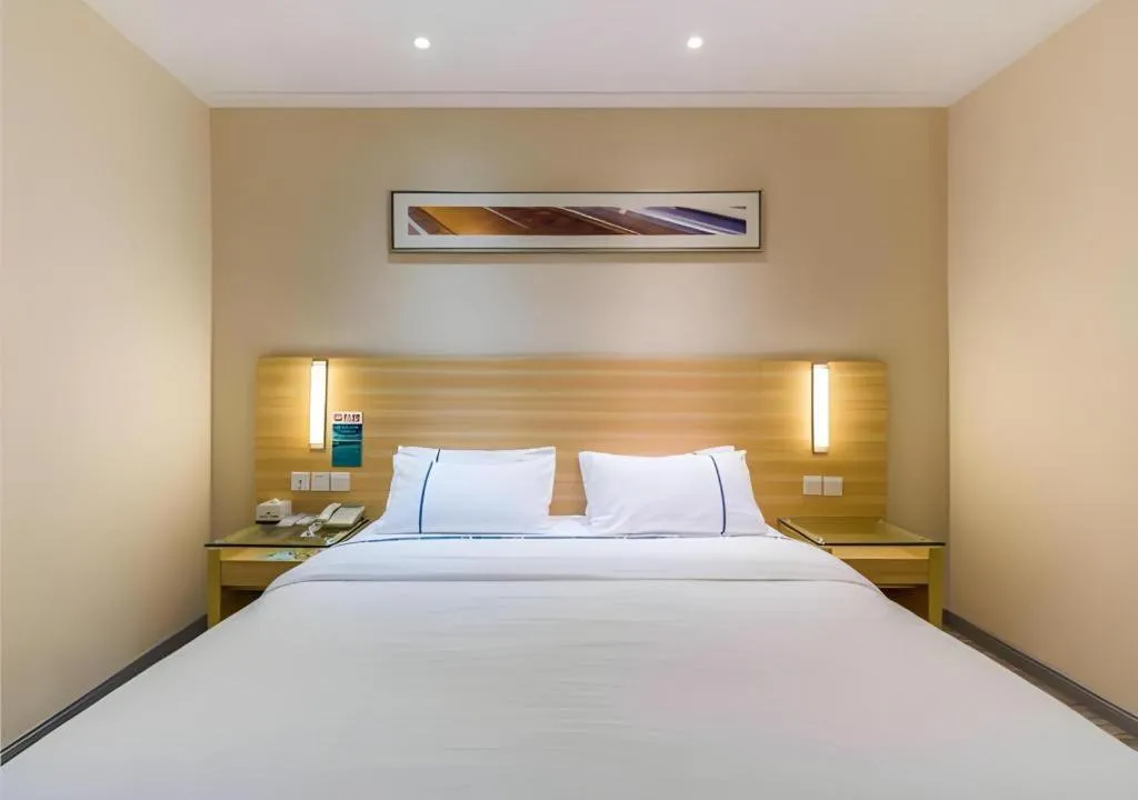 Bed in City Comfort Inn Yangjiang Baili Plaza Mojiang Road