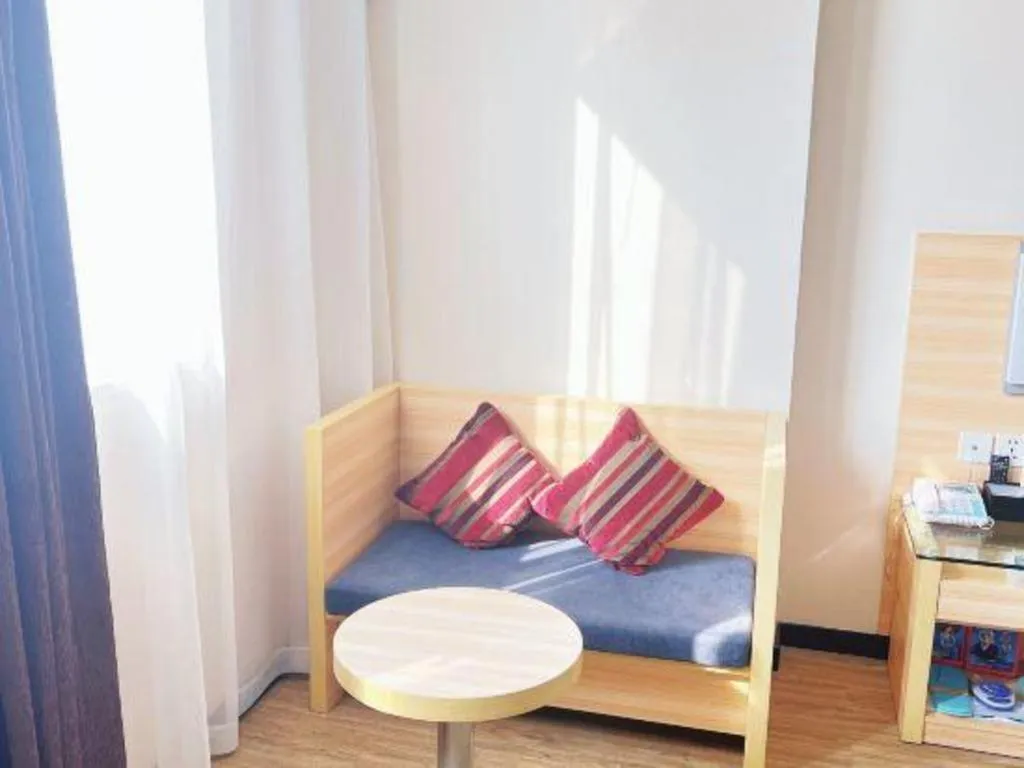 City Comfort Inn Yangjiang Baili Plaza Mojiang Road