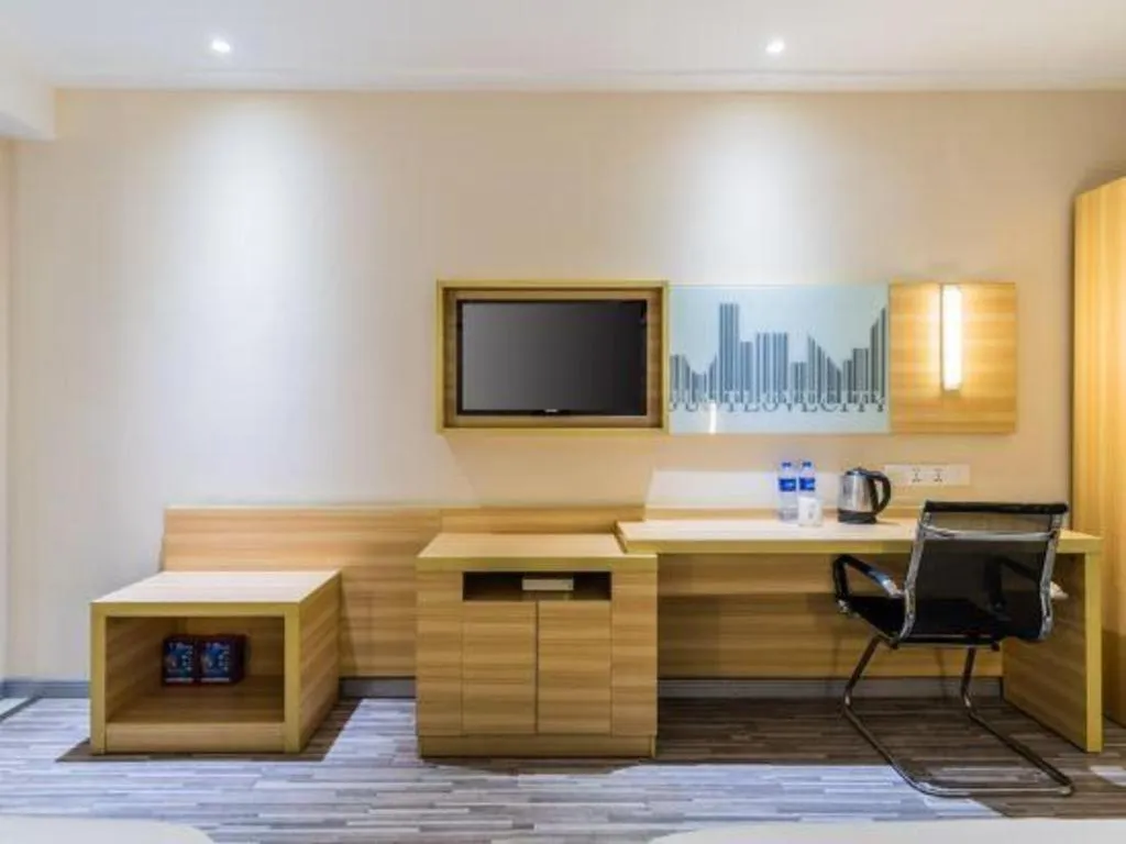 City Comfort Inn Yangjiang Baili Plaza Mojiang Road